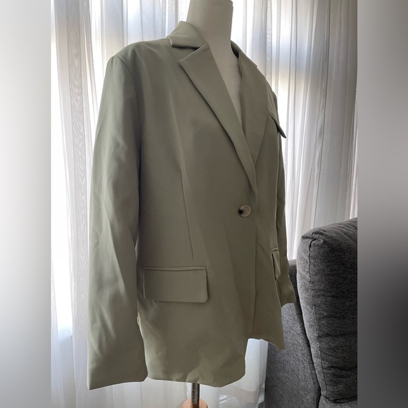 4TH and RECKLESS Blazer and Pants Suit - Picture 6 of 11